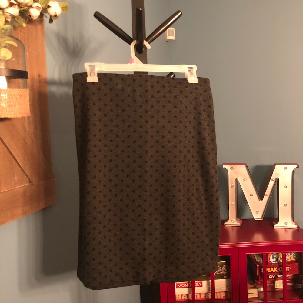 The Limited grey black polka dot stretch skirt 8